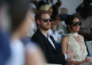 Meghan, Harry e l’ondata di regali durante tour in Nigeria: che fine hanno fatto?