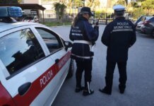 Appello social per ritrovare l’auto rubata, la polizia municipale la ritrova al volo