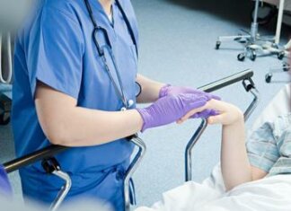 Pronto soccorso in crisi, mancano 4.500 medici e 10mila infermieri