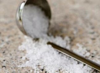 Sale a tavola, ecco il decalogo per mix gusto-benessere