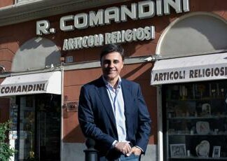 Stefano Comandini: “Da oltre 60 anni siamo specializzati in articoli religiosi”