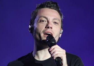 Tiziano Ferro risponde a Maionchi: “Sempre grato, perché dirmelo solo ora?”