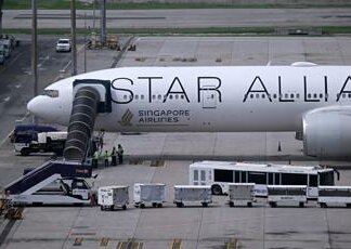 Turbolenza in volo scatena l’”inferno”, cosa è successo sul volo della Singapore Airlines