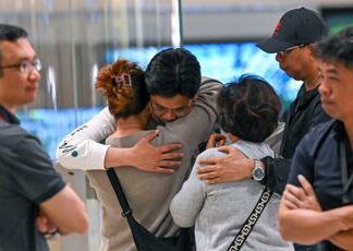 Turbolenza su volo Londra-Singapore, 20 passeggeri ancora ricoverati in terapia intensiva