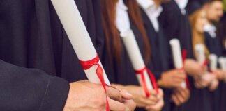 Università, studenti telematiche a Bernini: ora scelta politica su esami on line