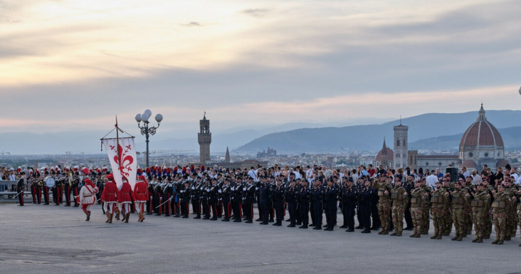 Grande festa dei Carabinieri, cerimonia ufficiale a Firenze