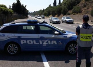 Spari in autostrada dopo la fuga all’alt della Polstrada: arrestato un uomo