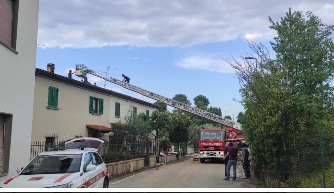 tetti scoperchiati a Carmignano