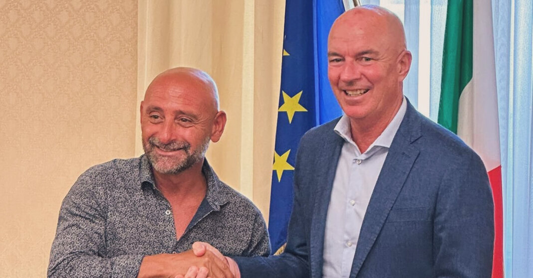 Viaggio olimpico in Grecia di Bettini: tour in bici per l'oro di Atene