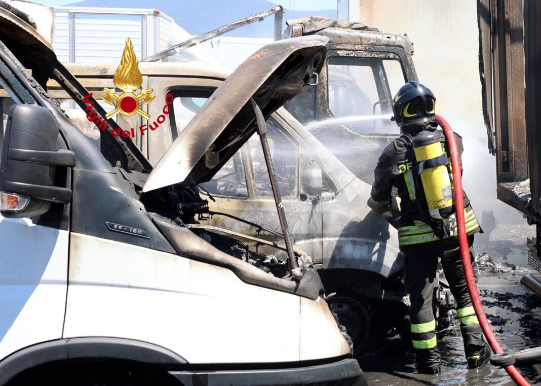 vigili del fuoco intervento a Sesto Fiorentino