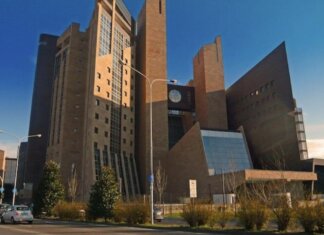 L’azienda sfrutta i lavoratori negli stabilimenti di Prato: disposta l’amministrazione giudiziaria La procura e il tribunale di Firenze