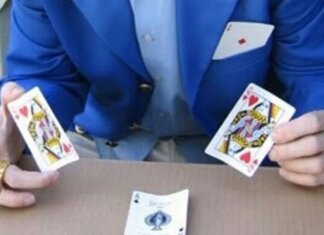 Hanno il foglio di via da Firenze per il ‘gioco delle tre carte’ ma sono in città: denunciati in tre Gioco delle tre carte