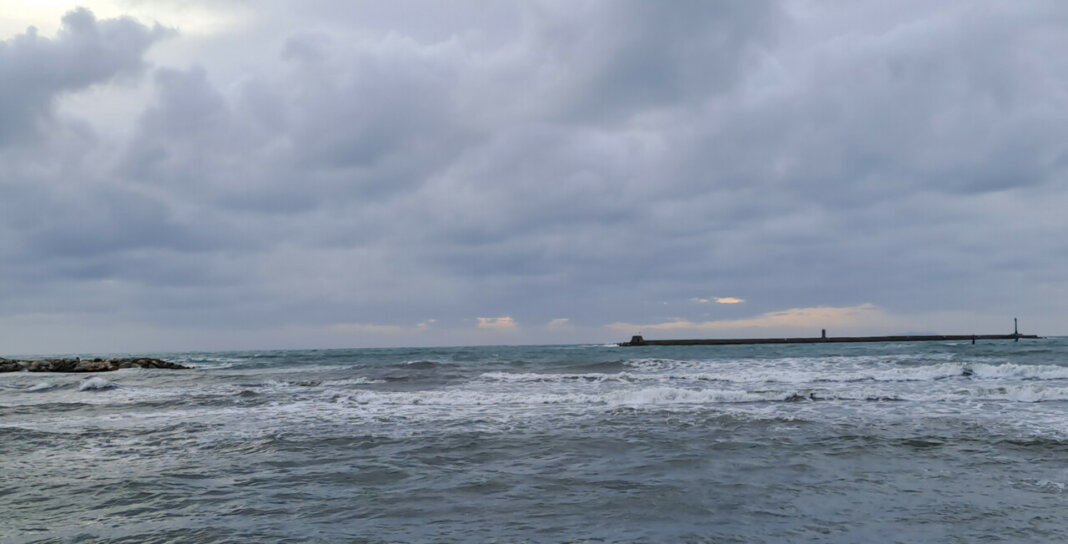 Allerta meteo in Toscana: codice giallo per forti temporali