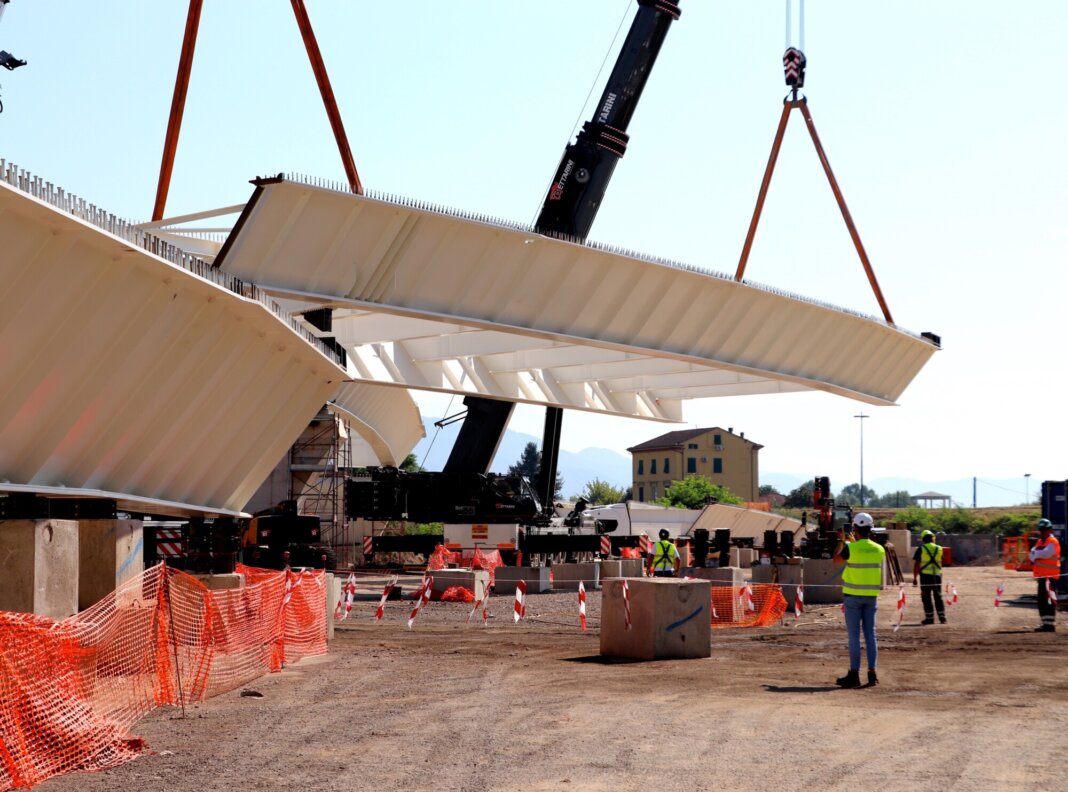 Nuovo ponte sul Serchio, lavori avanti tutta. Progetto da 27 milioni