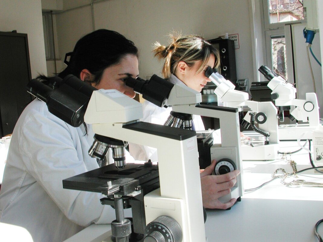 Tecnici di laboratorio