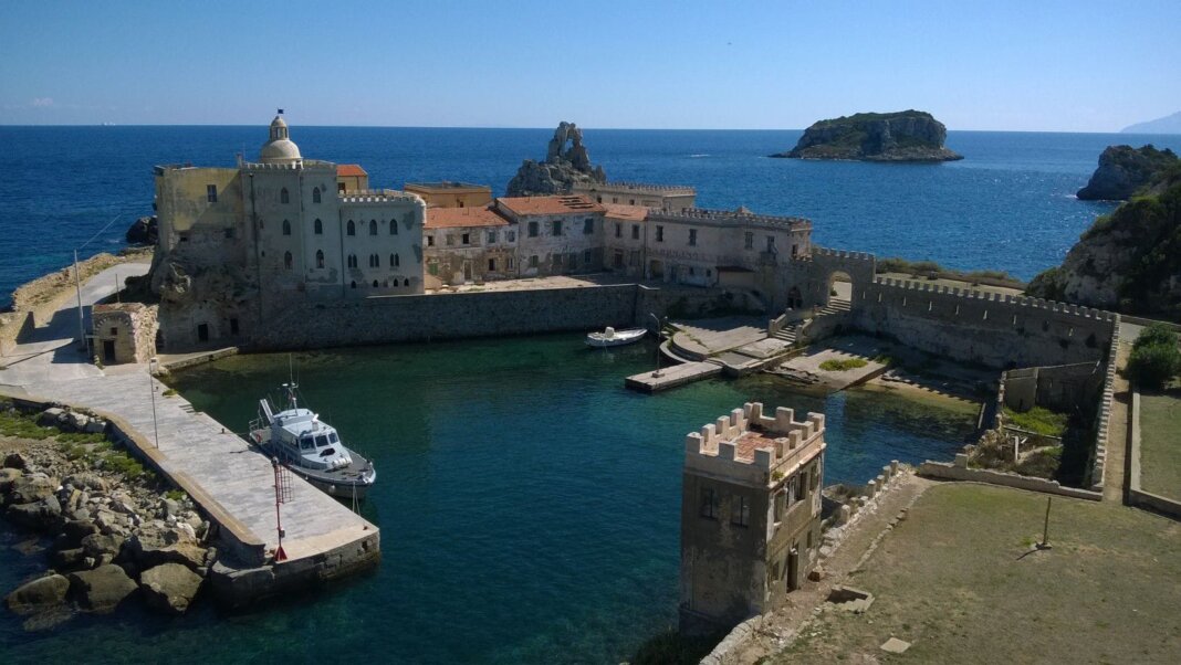 Ferragosto meteo Toscana: temporali Elba. Bollino rosso Firenze