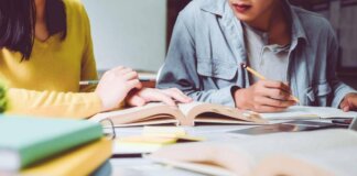 Congedo mestruale nelle scuole in Toscana, ok a mozione Pd in Consiglio regionale