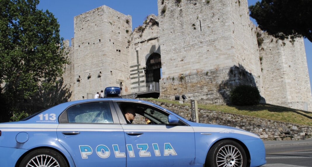 Maltrattamenti in famiglia a Prato, doppio arresto della Polizia