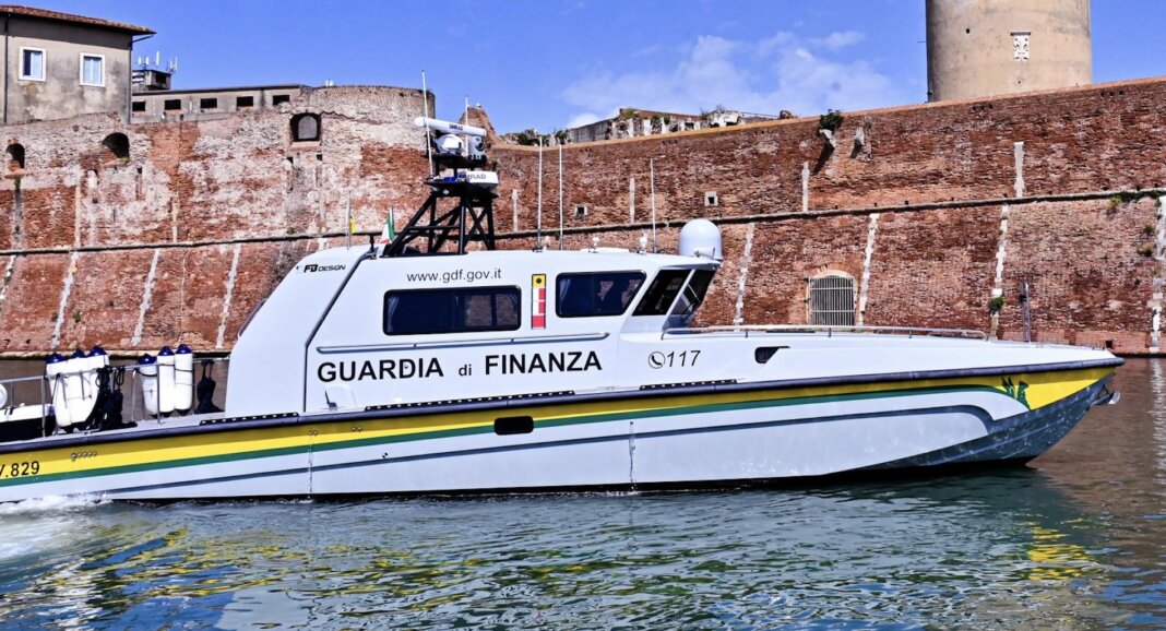 Yacht di lusso sconosciuti al fisco scoperti dalla Guardia di Finanza di Livorno