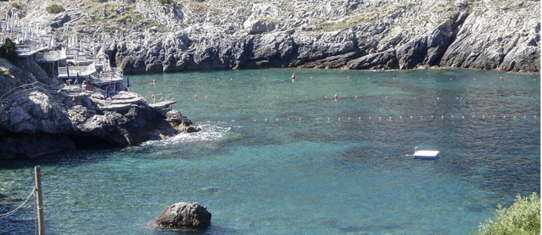 Sub di 65 anni muore durante un'immersione alla cala Spalmatoio all'isola di Giannutri (foto Consorzio MaremMare)