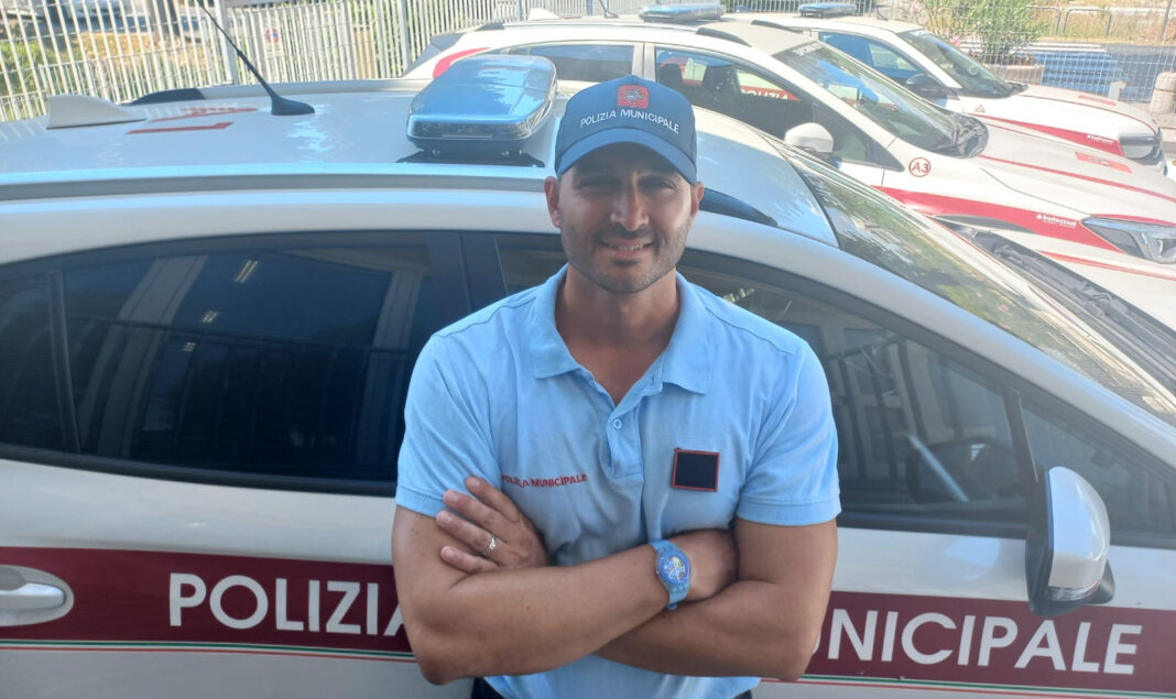 Bimbo scomparso a Forte dei Marmi: ritrovato da agente Polizia Municipale