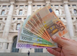 Borsa, l’energia spinge il listino prima di Pasqua: frena il bancario