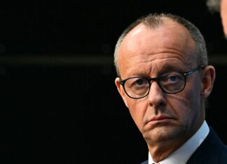 Germania, gli uomini devono ottenere un permesso militare per stare via più di 3 mesi