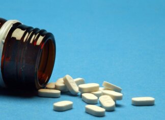 I farmaci “possono diventare dannosi” a causa del caldo, l’avvertimento (e i consigli) dell’esperto