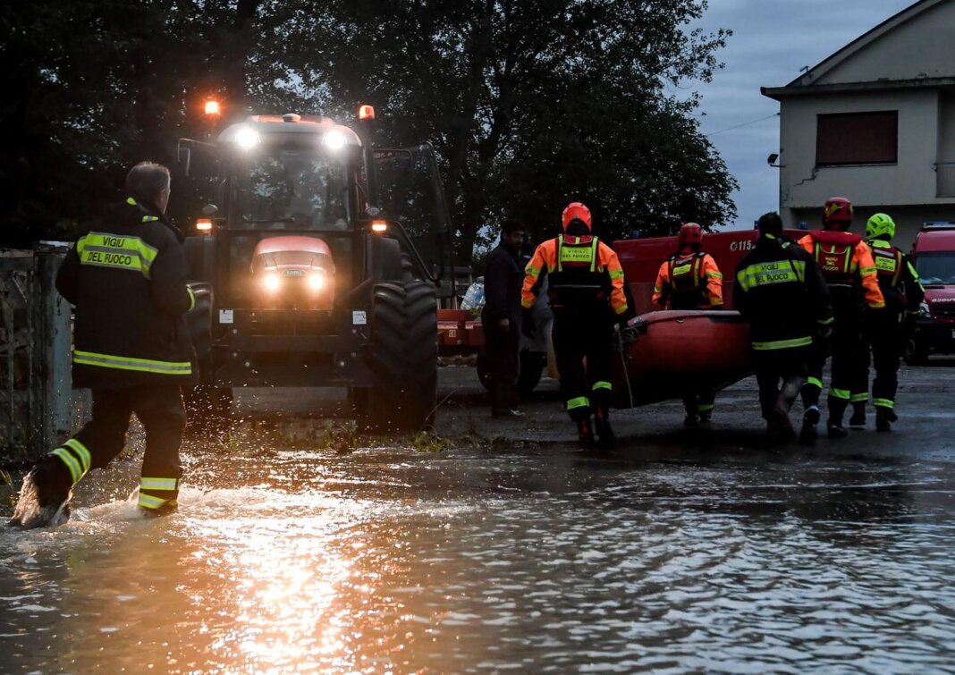 Alluvione Emilia Romagna, Toscana in aiuto. Smottamenti in Alto Mugello