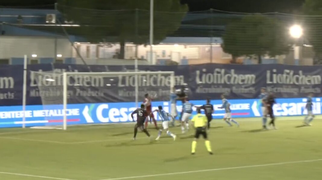 Un'altra netta sconfitta esterna per l'Arezzo. Ko 3-1 a Pineto (foto da video FB Pineto)