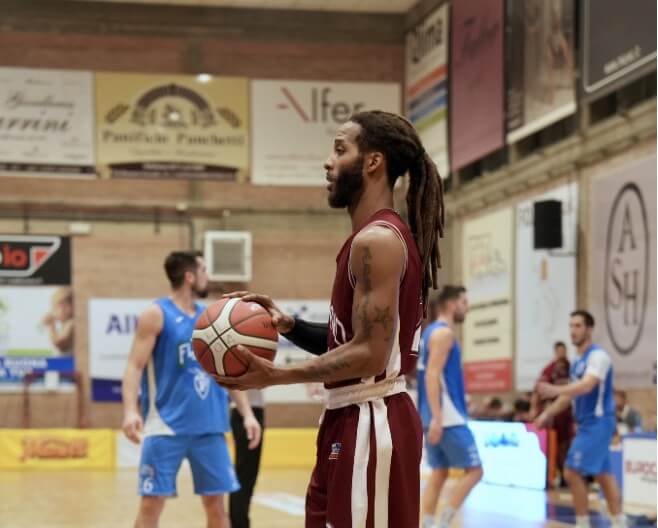 Basket: Libertas Livorno, l’attesa è finita. C’è l’esordio contro Cento in A2