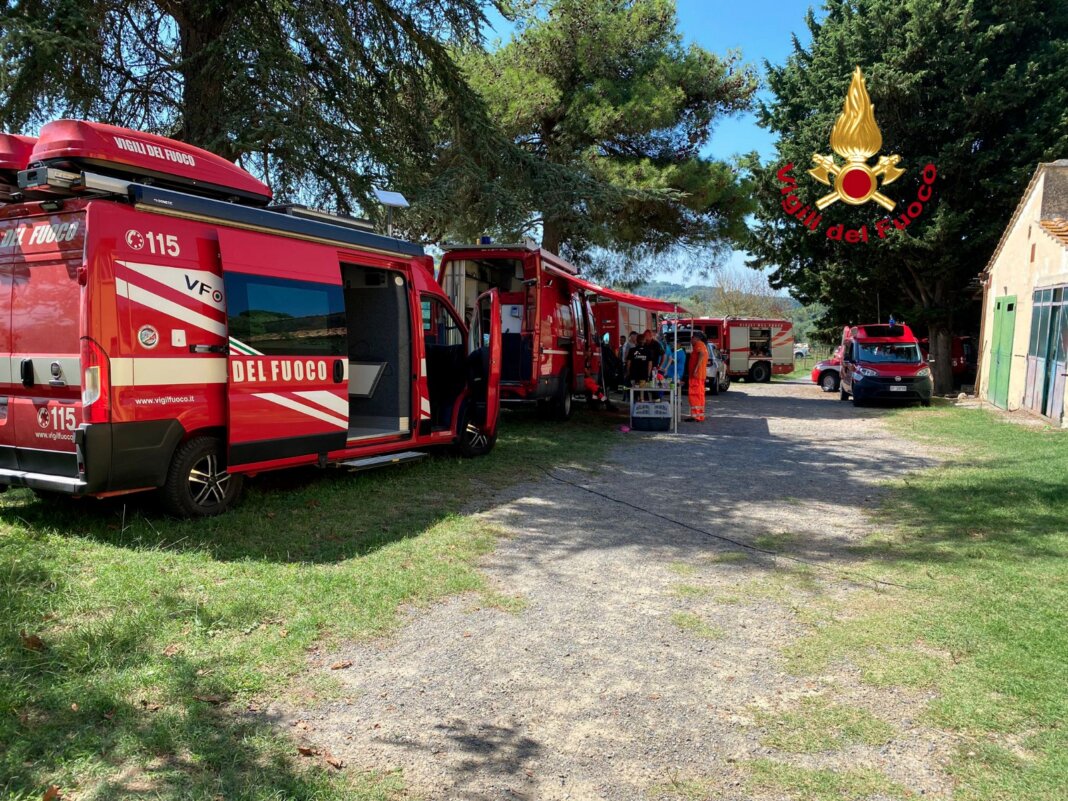 Dramma nel parco fluviale del fiume Elsa: muore una turista di 31 anni (foto vigiili del fuoco)