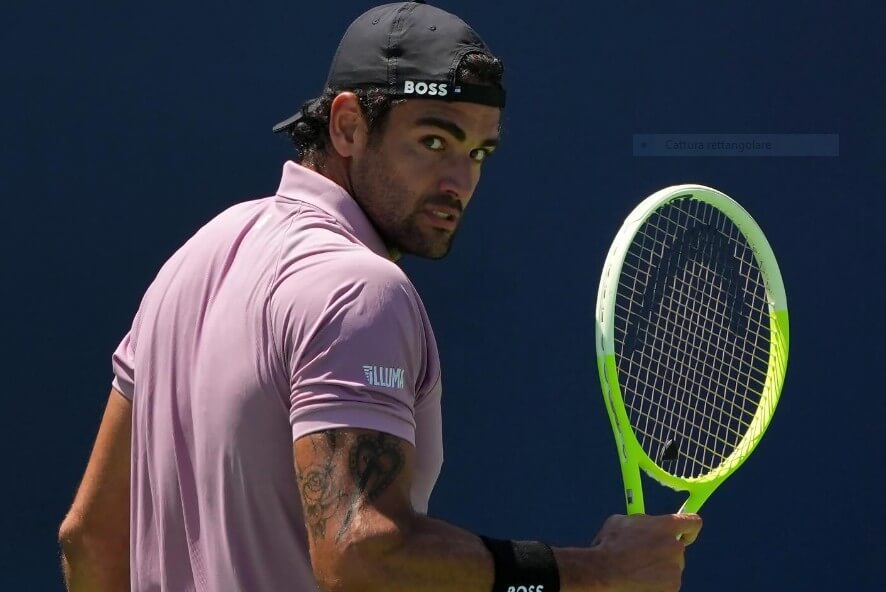 ATP Tokyo: Berrettini batte Van de Zandschulp, Darderi eliminato