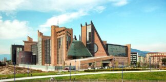 Piantonato in psichiatria il senza fissa dimora che ha decapitato una 44enne a Scandicci tribunale firenze