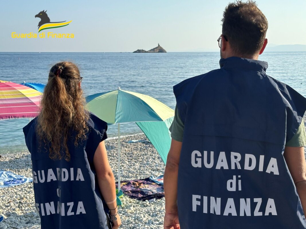 Stabilimento balneare non paga i canoni demaniali e finisce nel mirino della Finanza