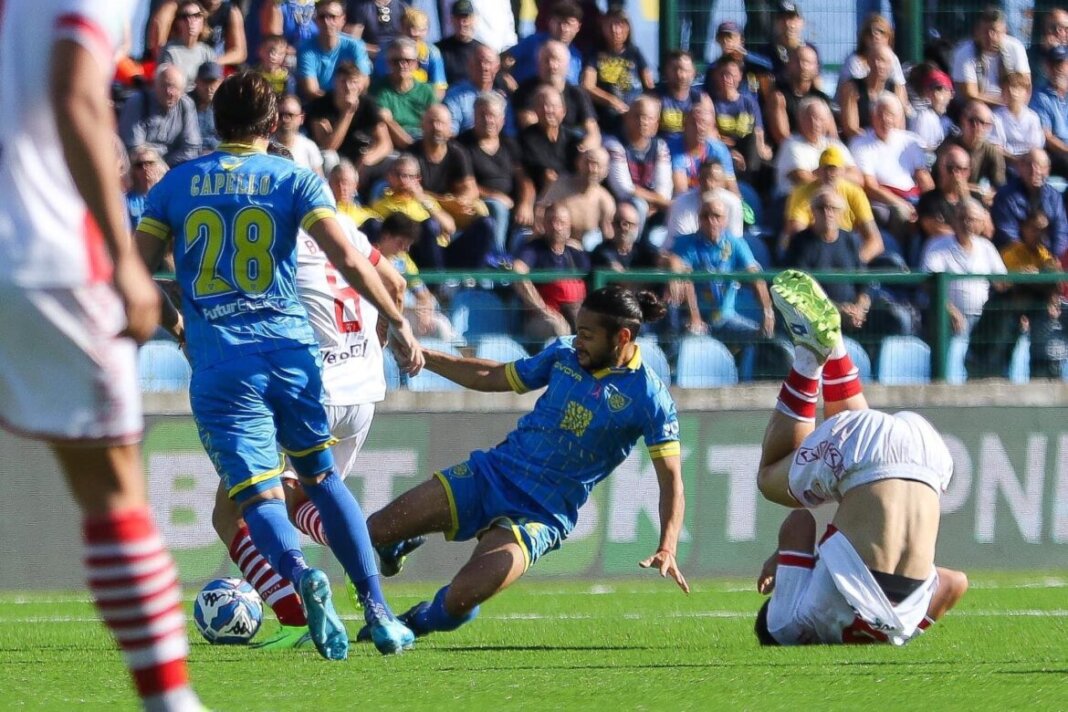 Serie B, pari con il Mantova per il ritorno a casa della Carrarese