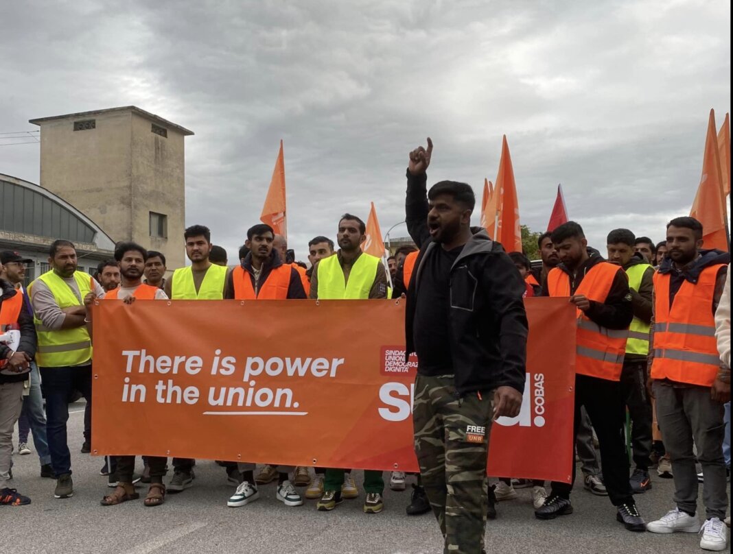 Operai aggrediti a colpi di spranga, in migliaia al corteo di solidarietà di Seano