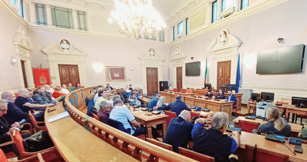 Tavolo permanente Bolkestein, a Livorno riunione con balneari