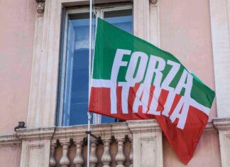 Forza Italia, l’invito dei fratelli Berlusconi e di Tajani all’unità: Costa capogruppo di mediazione