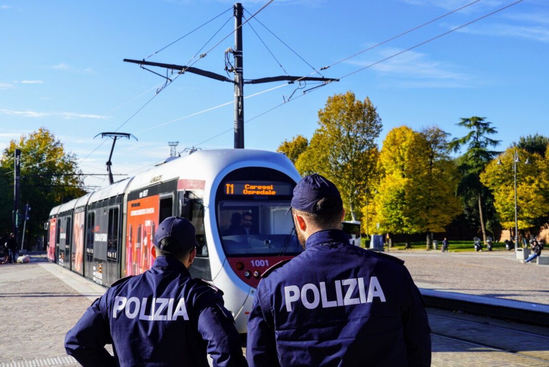 Undici Daspo ai tifosi della Fiorentina per l'aggressione ai fan della Sampdoria