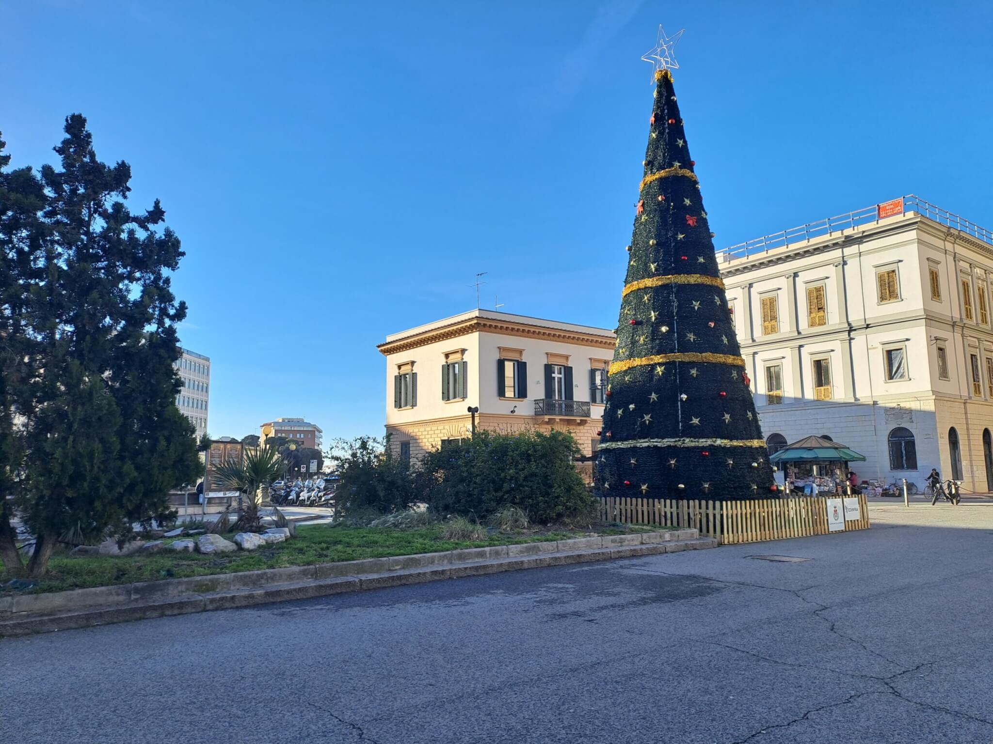 Pranzo di Natale 2024 in Toscana: famiglie a tavola in casa