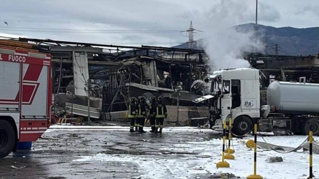 Esplosione a Calenzano: ritrovati i corpi di due dispersi. Omicidio colposo plurimo