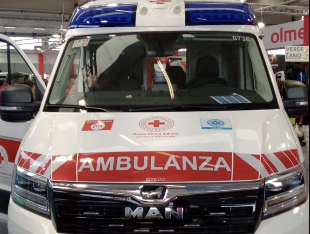 Uomo di 45 anni trovato cadavere a Rosignano: è giallo sulle cause