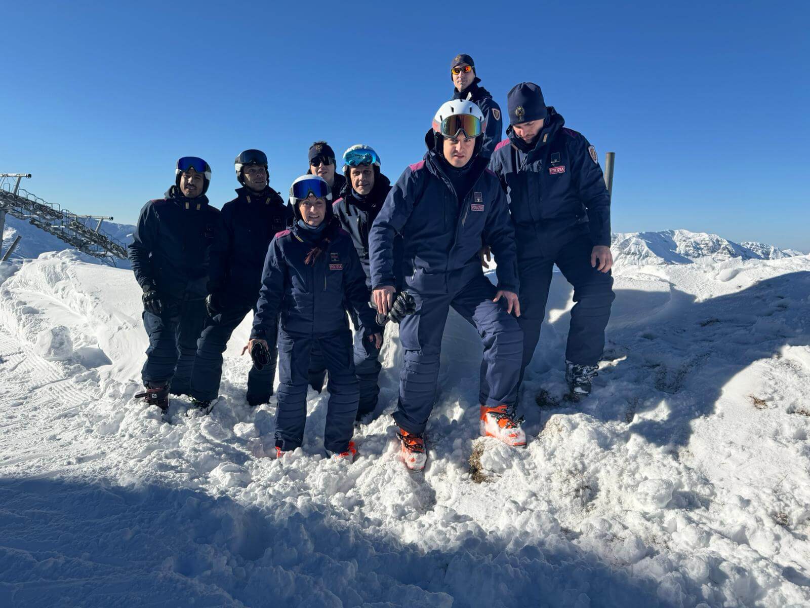 Con la riapertura delle piste in azione sulla montagna pistoiese gli ‘angeli della neve’