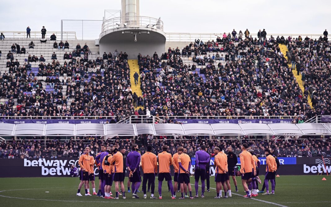 In 5mila per il primo allenamento dell'anno della Fiorentina al Franchi