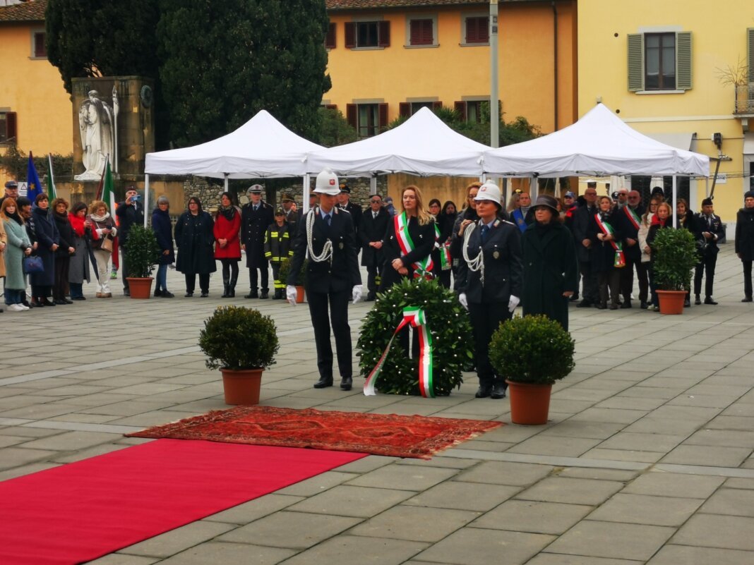 Prato celebra il Giorno della Memoria davanti al Castello dell'Imperatore