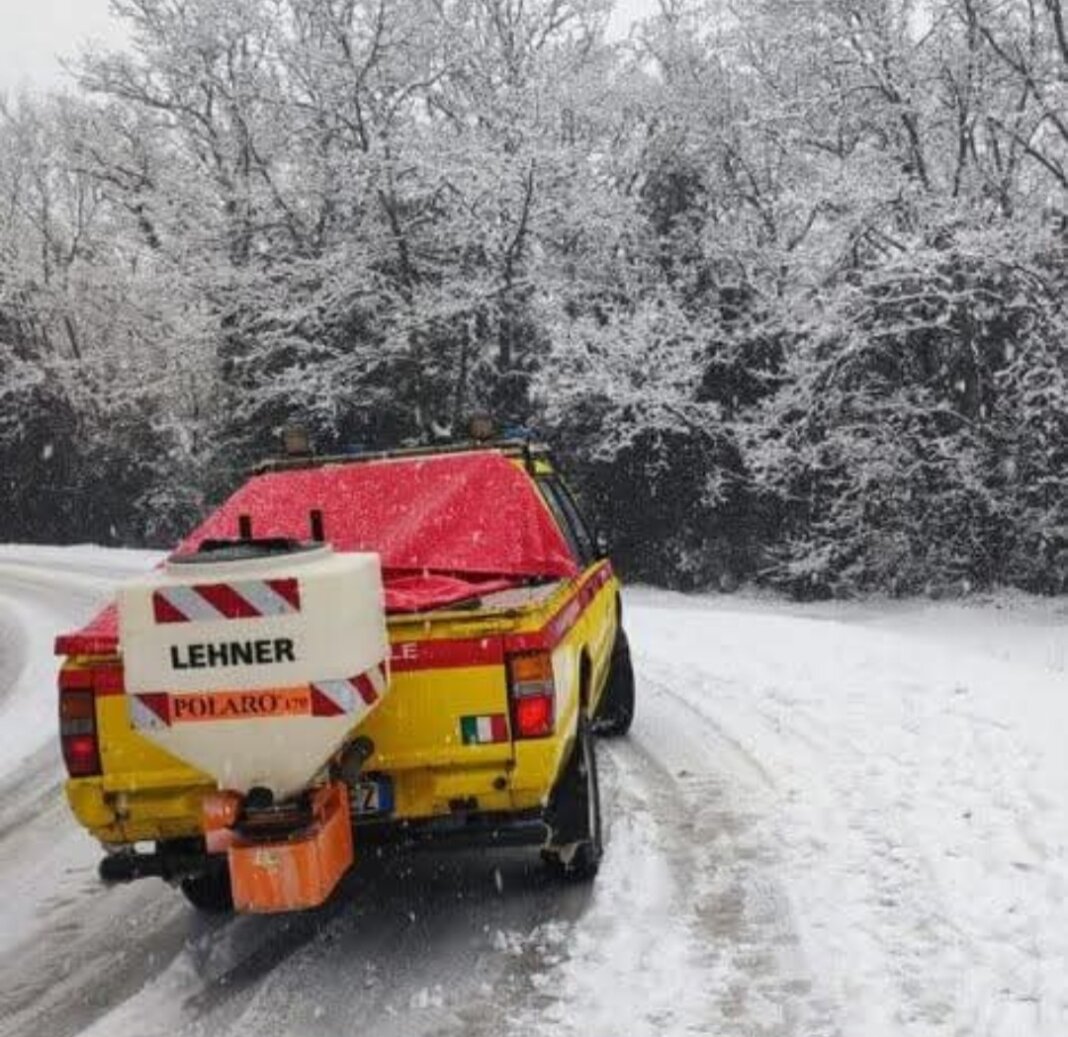 Crollo temperature in Toscana: allerta meteo gialla per ghiaccio