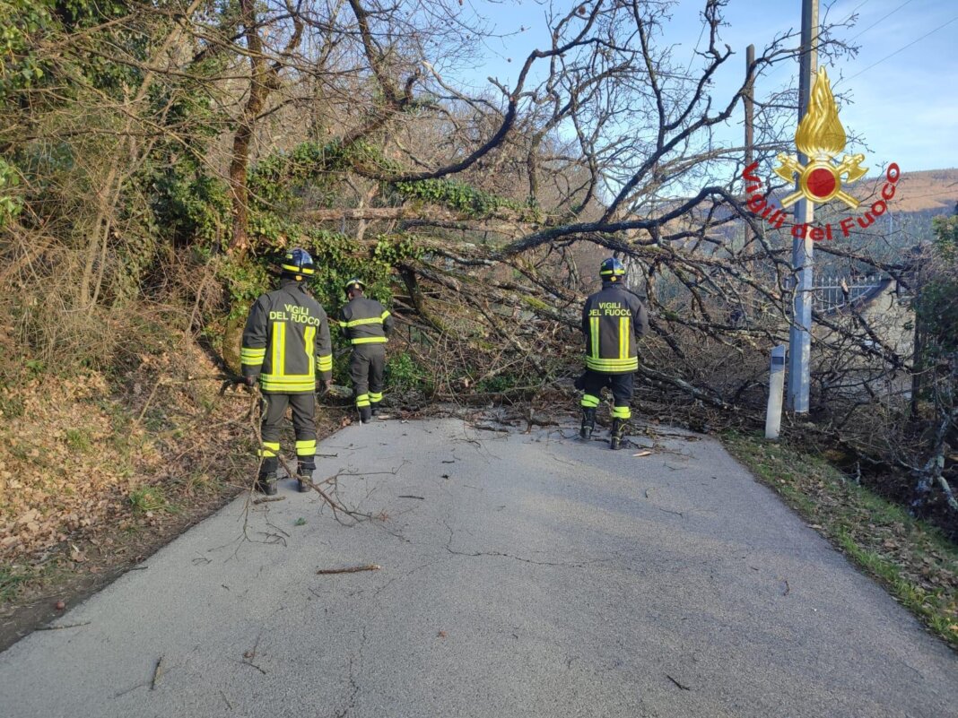 Ancora vento forte in Toscana: allerta meteo gialla