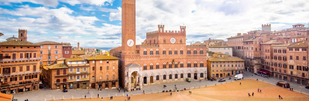 Palio di Siena 2025: drappellone dipinto da Francesco De Grandi