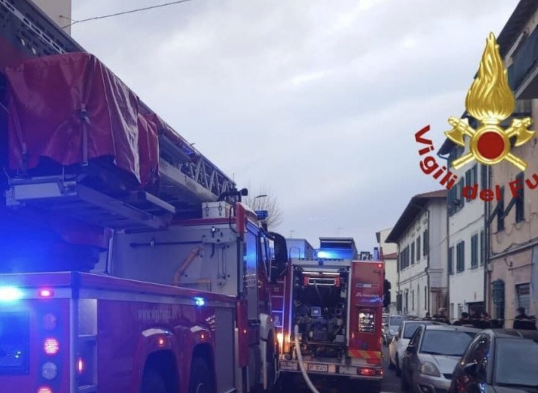 Evacuati negozi a Sesto Fiorentino per una fuga di gas